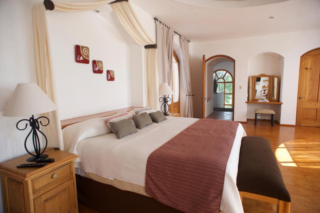 La Casona De Los Colibries El Pueblito  エクステリア 写真